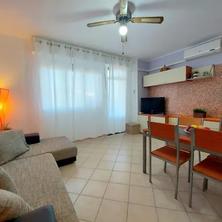 Nettuno 8C Casa de Férias