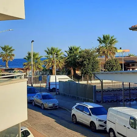 Nettuno 8C Casa de Férias